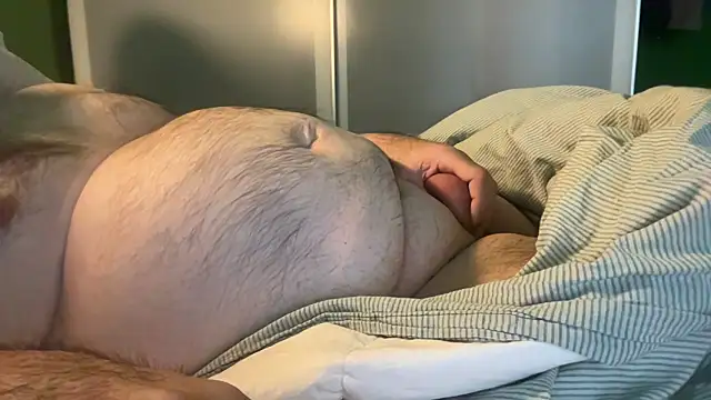 dickiesmall Show in webcam