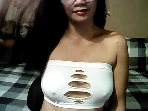 Chat XXX en directo de Mia_Rein