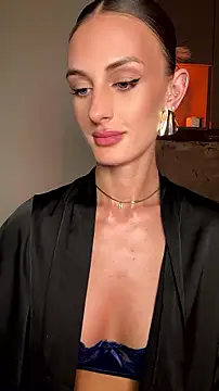 Show modela Cartier_G na web-kameri