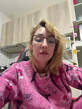 Show de RAIRAsexy na webcam