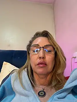 Show de RAIRAsexy na webcam