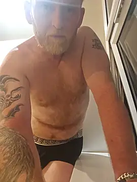 Hrnyukguy40's Webcam Show