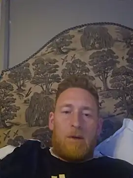 Hrnyukguy40's Webcam Show