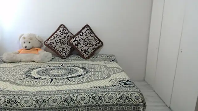 MargotLot Show in webcam