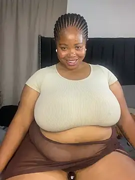LunaCovenn's Webcam Show