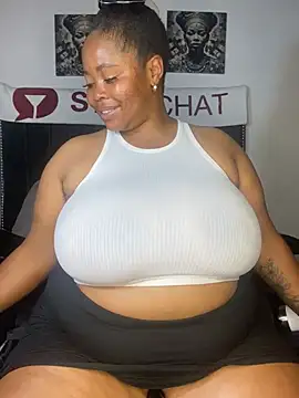 LunaCovenn's Webcam Show