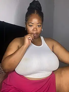 Chatroom XXX en direct de LunaCovenn
