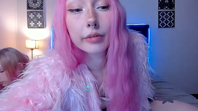 AlexRoseLiRed Adlı Modelin Canlı XXX Sohbeti
