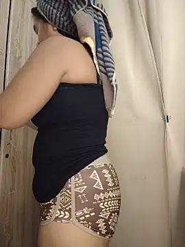 Kissy07 Adlı Modelin Canlı XXX Sohbeti