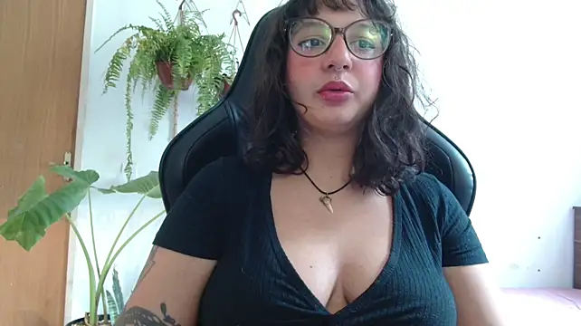 myamillor's Live XXX Chat