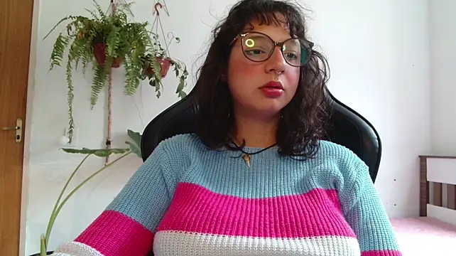 Chat XXX Live myamillor