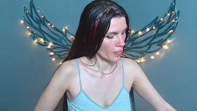 MilaLoona's Live Chat Room