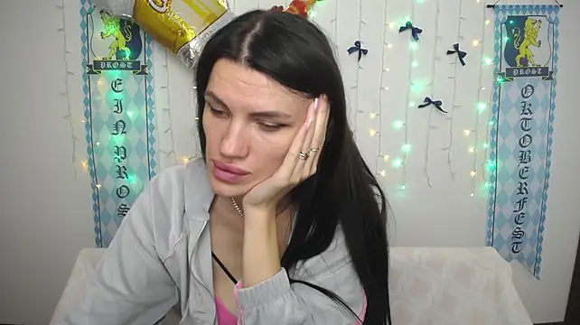 Chat XXX en directo de MilaLoona