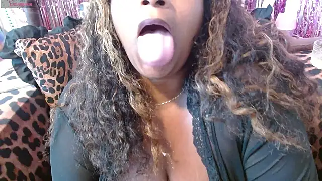Show de terrestrial-mermaid na webcam