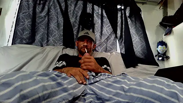 STIFFY-WOOD Pertunjukan Webcam