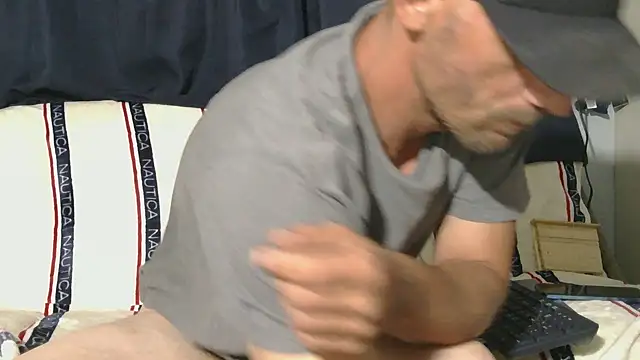 STIFFY-WOOD Show in webcam