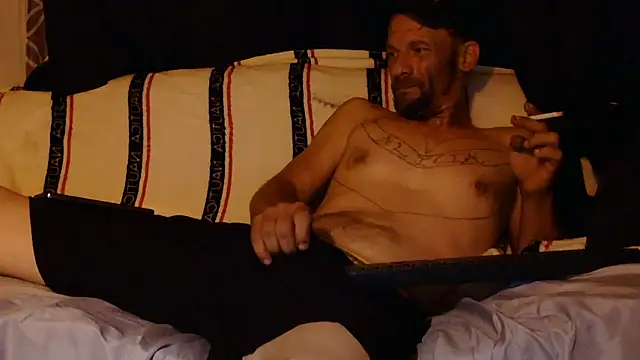 STIFFY-WOOD webkamerás műsora