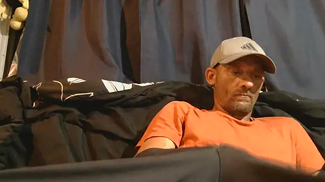 dirty69south Show in webcam