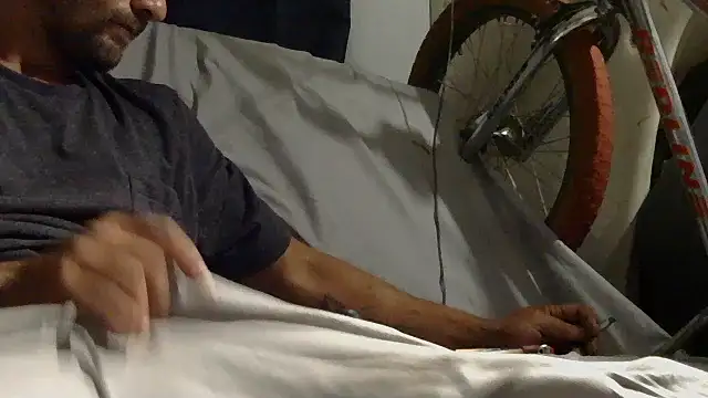 dirty69south Show in webcam