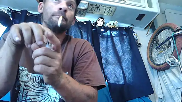 MR_DIRTY_DEEDSZ's Webcam Show