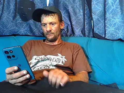 MR_DIRTY_DEEDSZ Show in webcam
