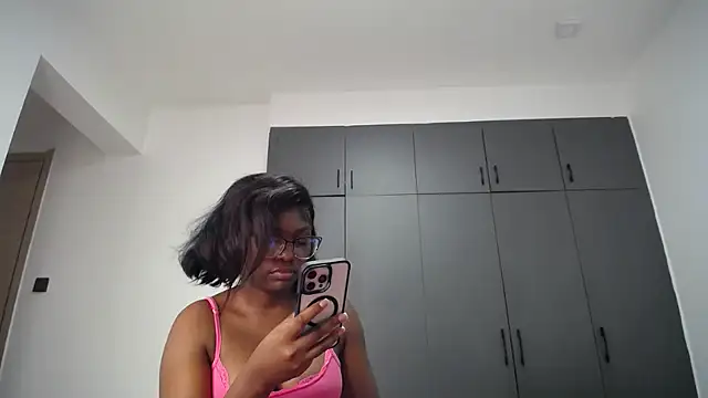 Pretty_Liya08 live-chat rom