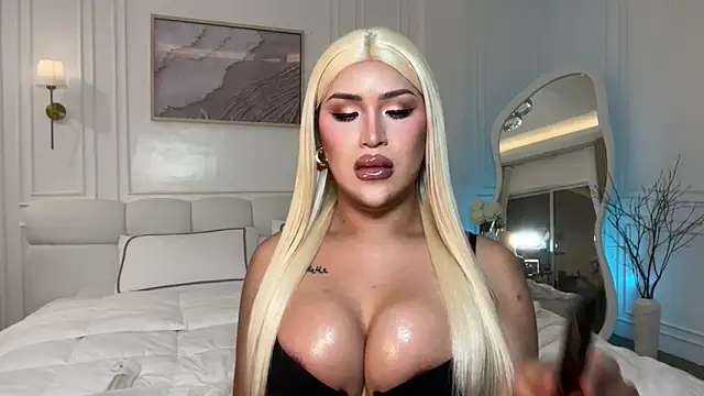 Your_Majesty_Tyra – webcam-show