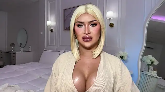 Your_Majesty_Tyra Webcam Show