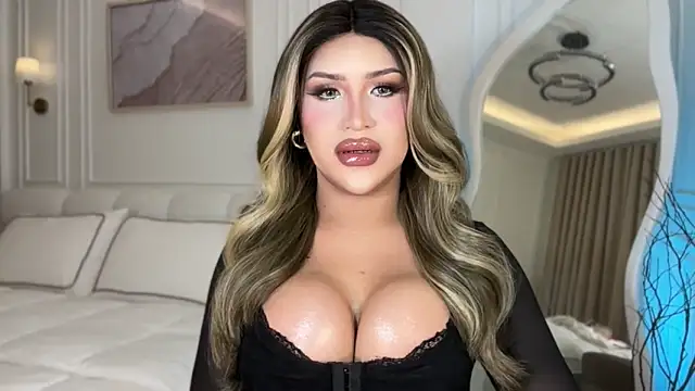 Show Webcam de Your_Majesty_Tyra
