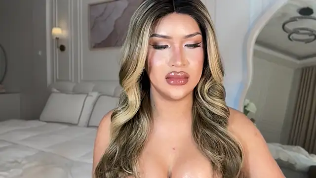 Your_Majesty_Tyra – webcam-show