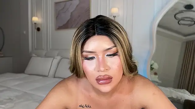 Your_Majesty_Tyra – webcam-show
