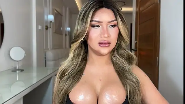 Your_Majesty_Tyra's Webcam Show