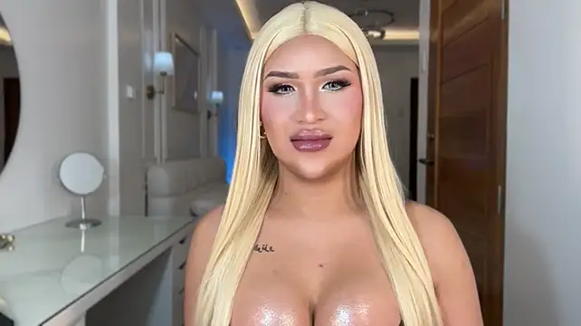 Your_Majesty_Tyra Webcam-Show