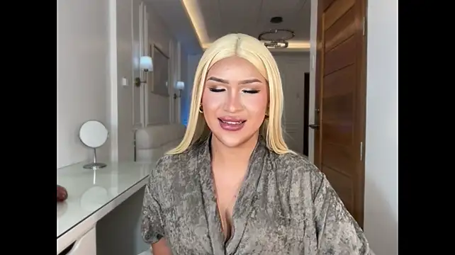 Your_Majesty_Tyra – webcam-show