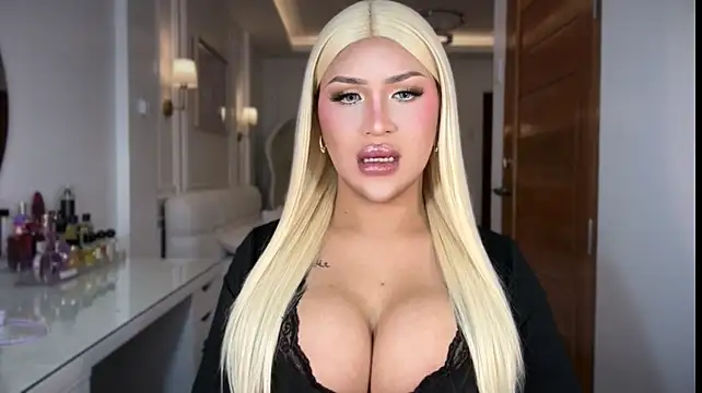 Your_Majesty_Tyra – webcam-show
