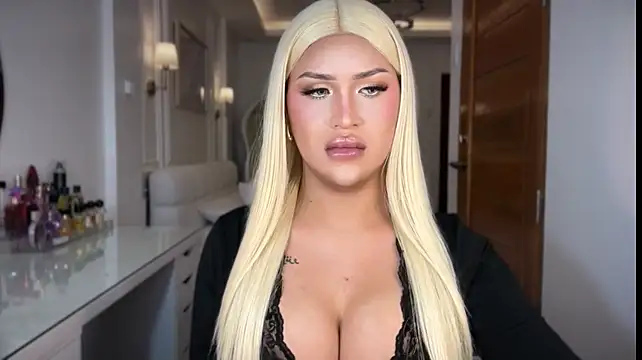 عرض كام Your_Majesty_Tyra