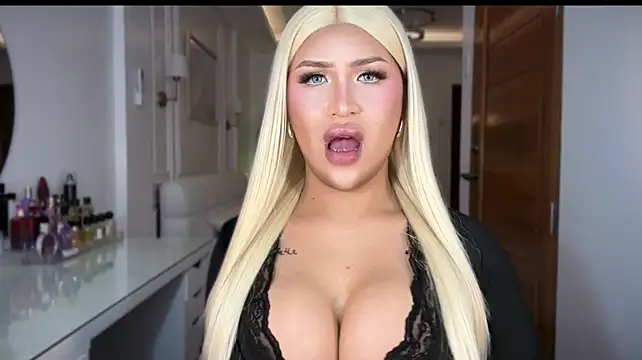Your_Majesty_Tyra Webcamshow