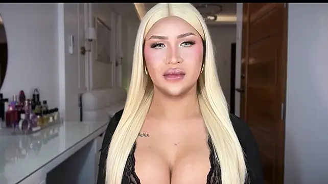 عرض كام Your_Majesty_Tyra