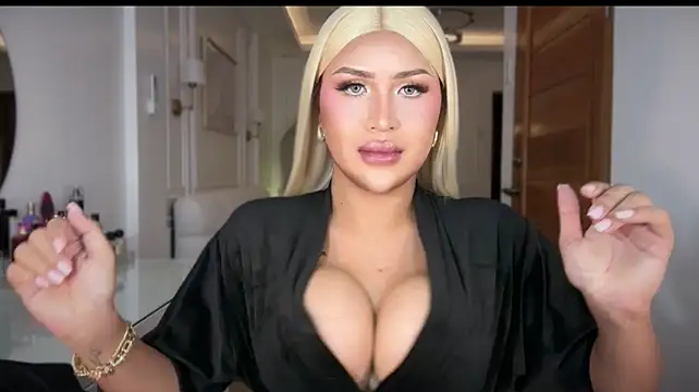Your_Majesty_Tyra's Webcam Show