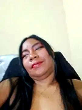 rosmery-navarro's Live XXX Chat