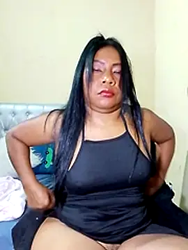 rosmery-navarro's Live XXX Chat