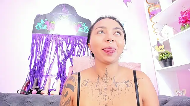 miss_soffi_'s Webcam Show