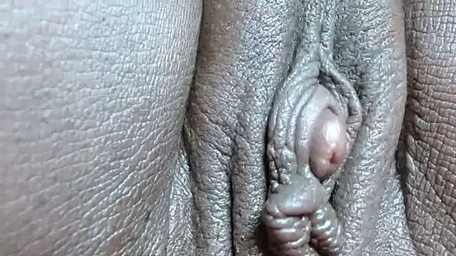 Show modela morenahott1 na web-kameri