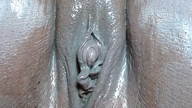 morenahott1's Live XXX Chat