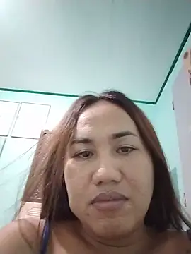 sexyts69xx Show in webcam