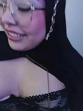 Elinaax 在線直播表演