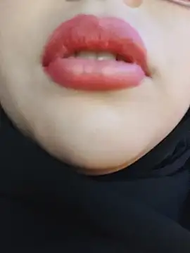 Elinaax Show in webcam