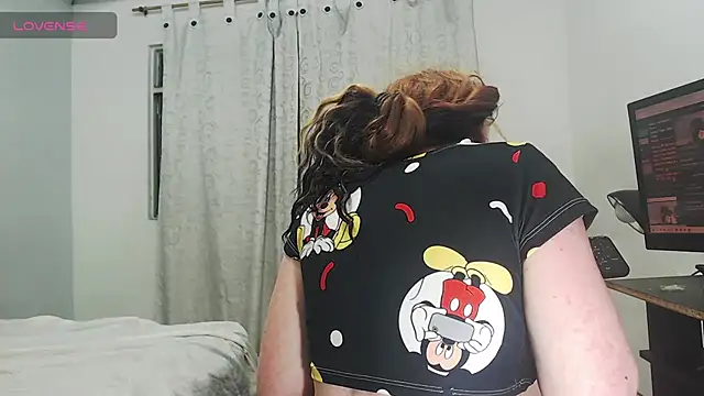 Kittywhiteass 现场XXX聊天