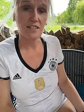 Tinny84 webcam show