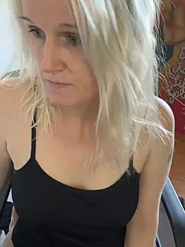Tinny84 Webcam-Show
